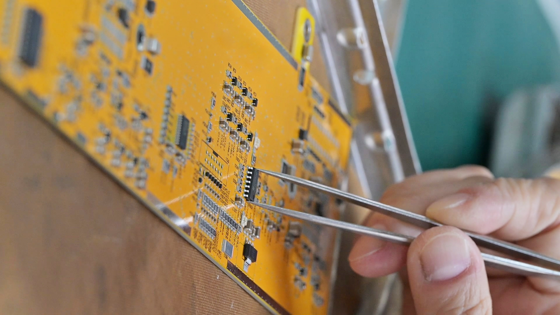 desolder-smd-components