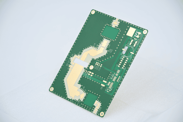 Advacned rogers PCB