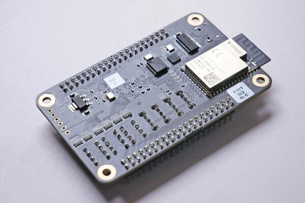 ESP32 development board with Wi-Fi and Bluetooth module